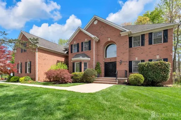 -23 Yellowstone Drive, Old Bridge, NJ 08857
