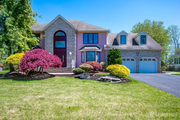 -37 Jernee Drive, East Brunswick, NJ 08816