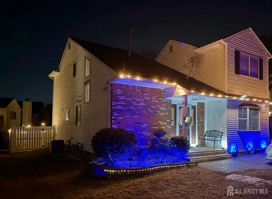 -6 Amara Court, Old Bridge, NJ 08857 - #2