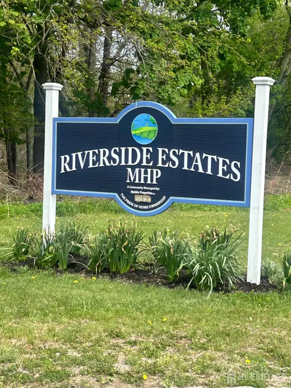 -20 Watts Street, South River, NJ 08882