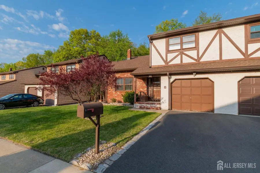 -8 Winsor Court, Sayreville, NJ 08872 - #2