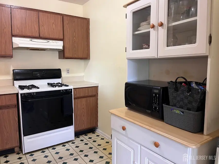 -1807 Bayhead Drive, Parlin, NJ 08859 - #3