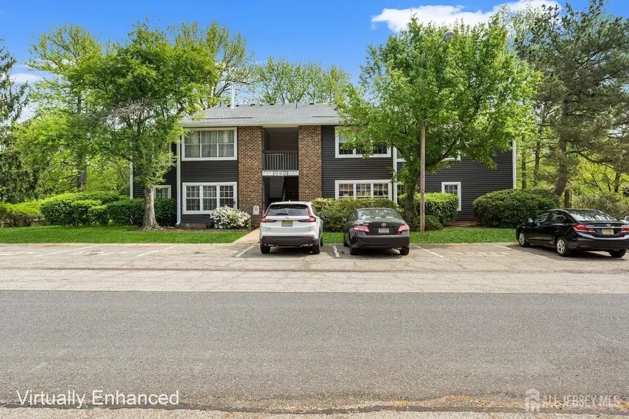 -8 Lafayette Court, North Brunswick, NJ 08902 - #3