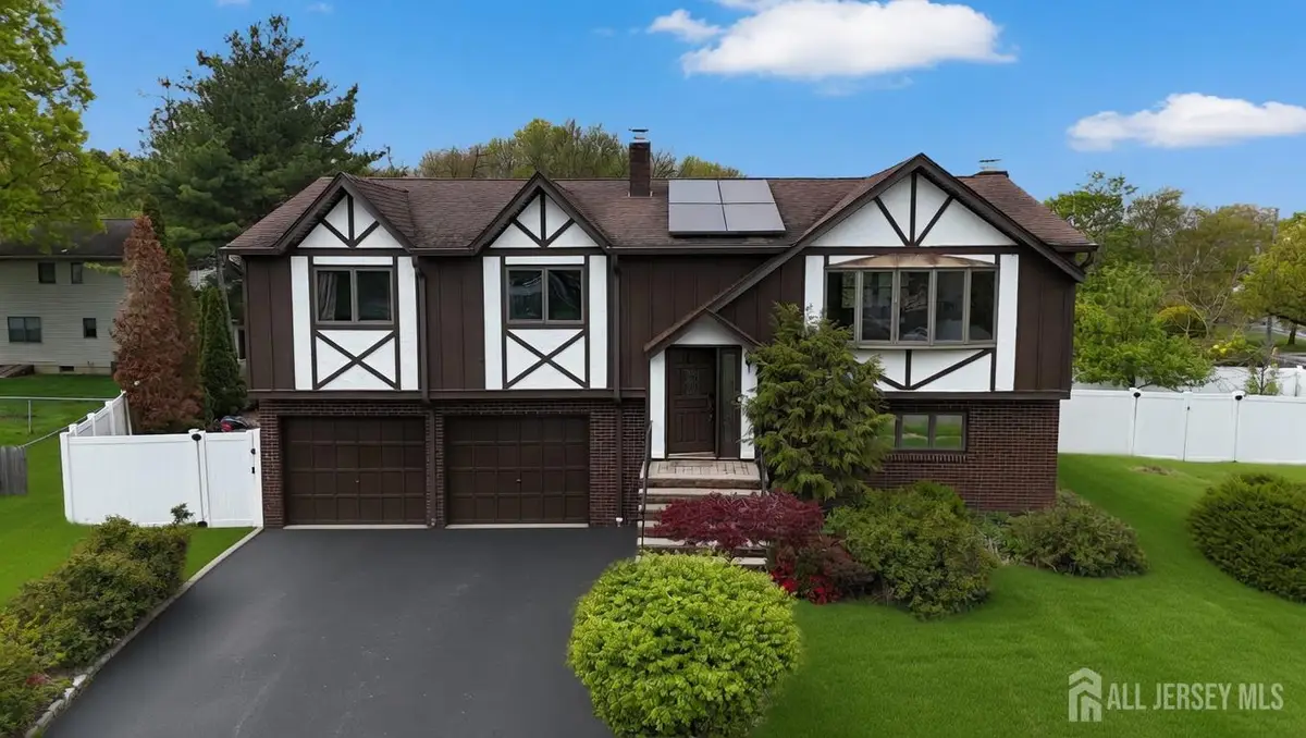 -2 Marc Court, Edison, NJ 08820 - #1