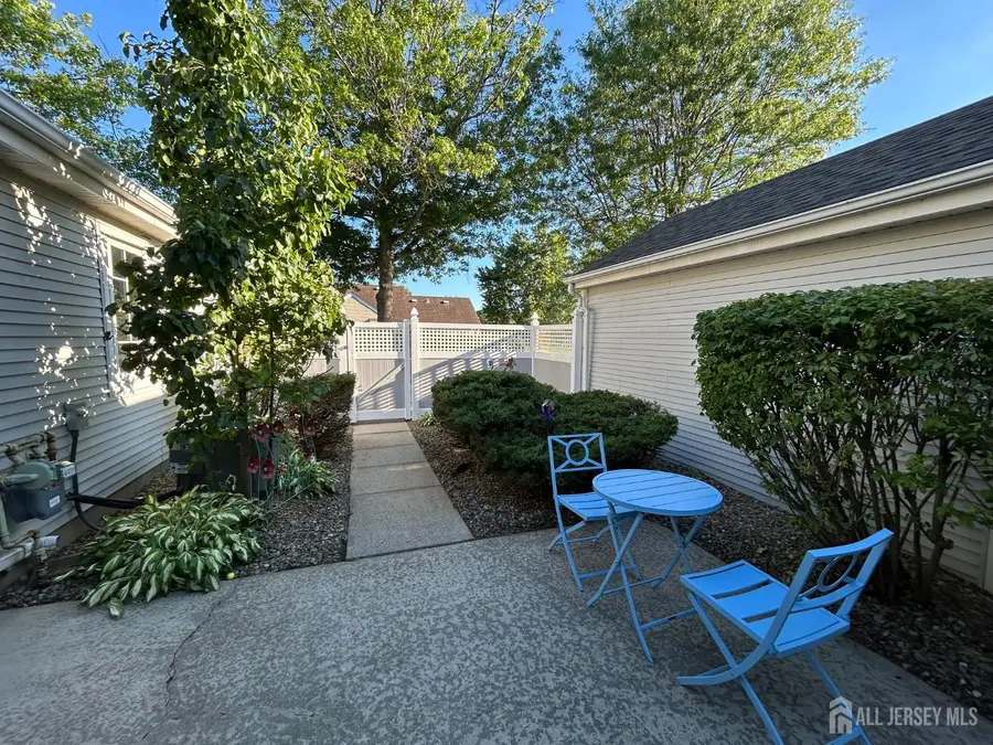 -48 Winthrop Road #B, Monroe, NJ 08831 - #3