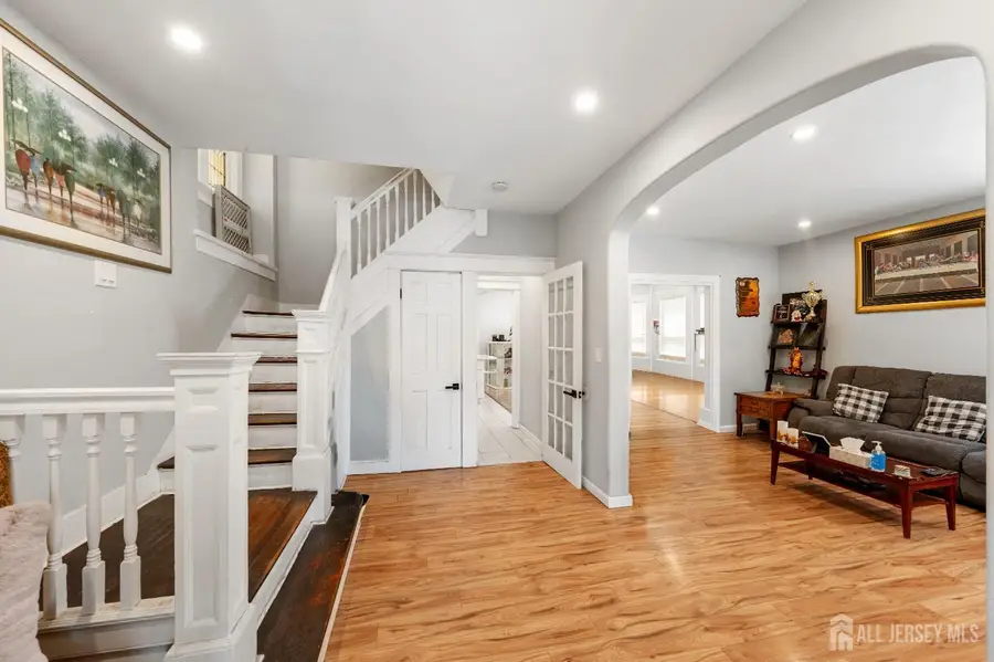 -28 Oak Lane, Trenton, NJ 08618 - #2