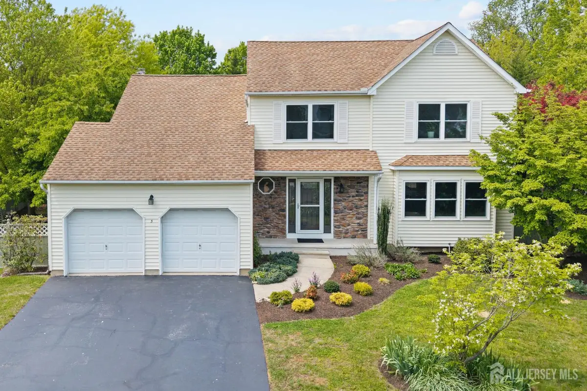 -3 Henry Marshall Drive, Bordentown, NJ 08620 - #1