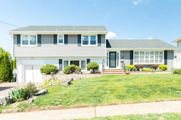 -67 Thomas Place, Edison, NJ 08837