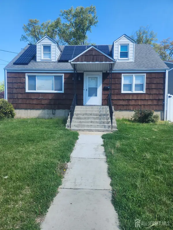 -215 Summit Avenue, Fords, NJ 08863