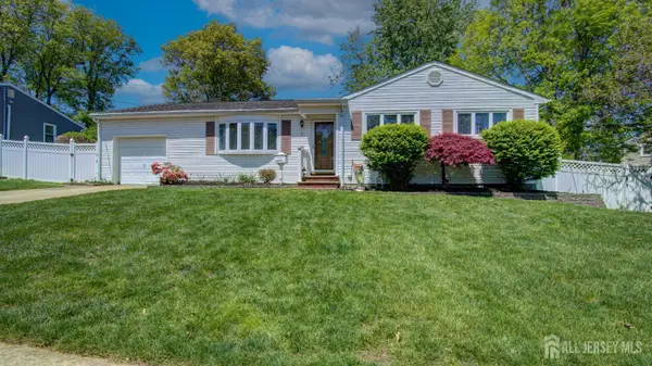 -2 Birchwood Road, Jamesburg, NJ 08831