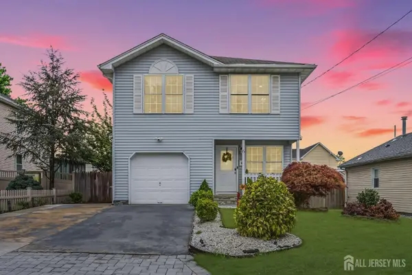 -6 Ives Court, Monroe, NJ 08831