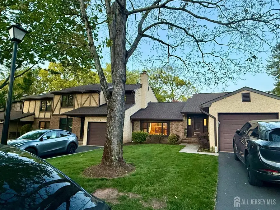 -8 Teaberry Drive, Edison, NJ 08820 - #2