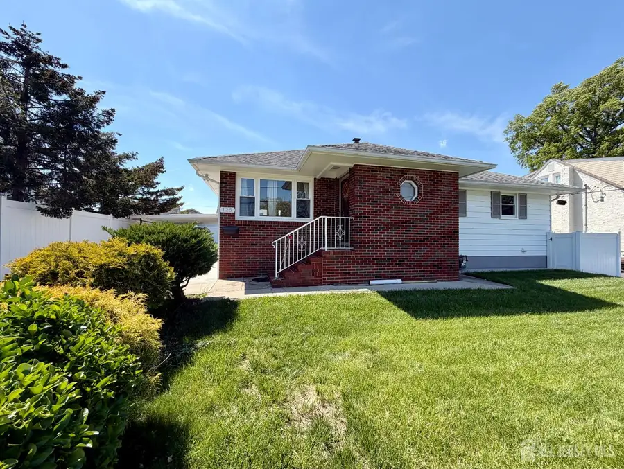 -125 Hermann Street, Carteret, NJ 07008 - #3