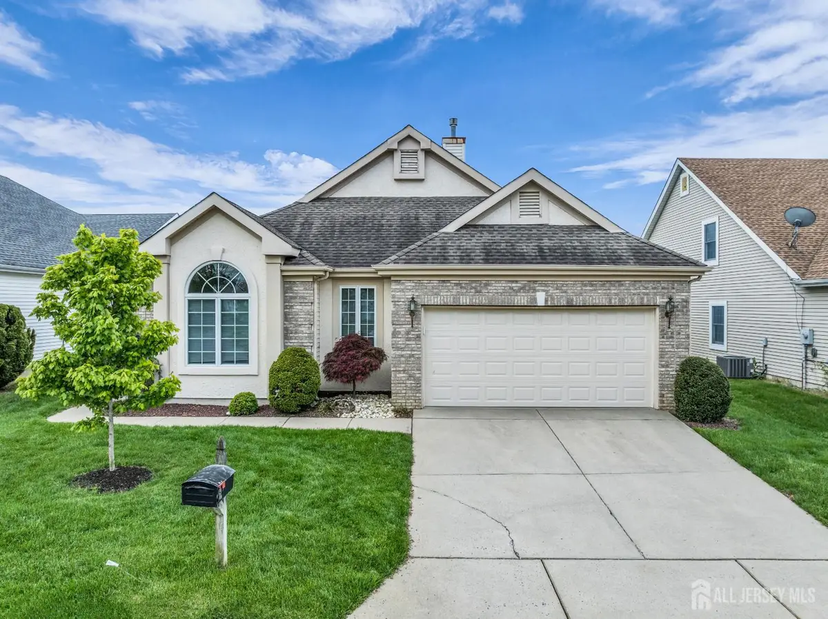 -6 York Court, Monroe, NJ 08831 - #1