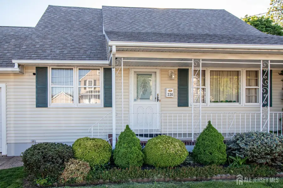 -226 S 5th Avenue, Manville, NJ 08835 - #2