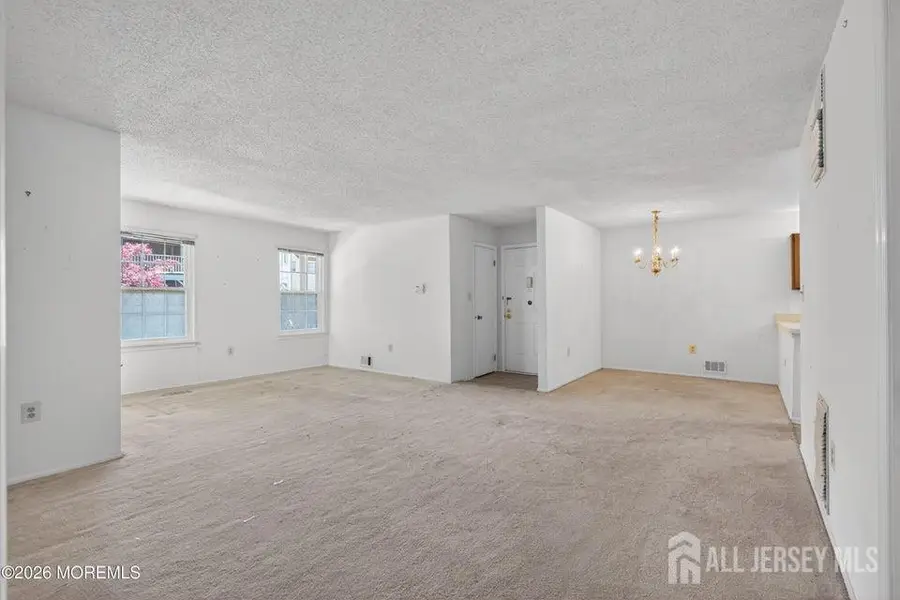 -318 Wycoff Way W, East Brunswick, NJ 08816 - #3