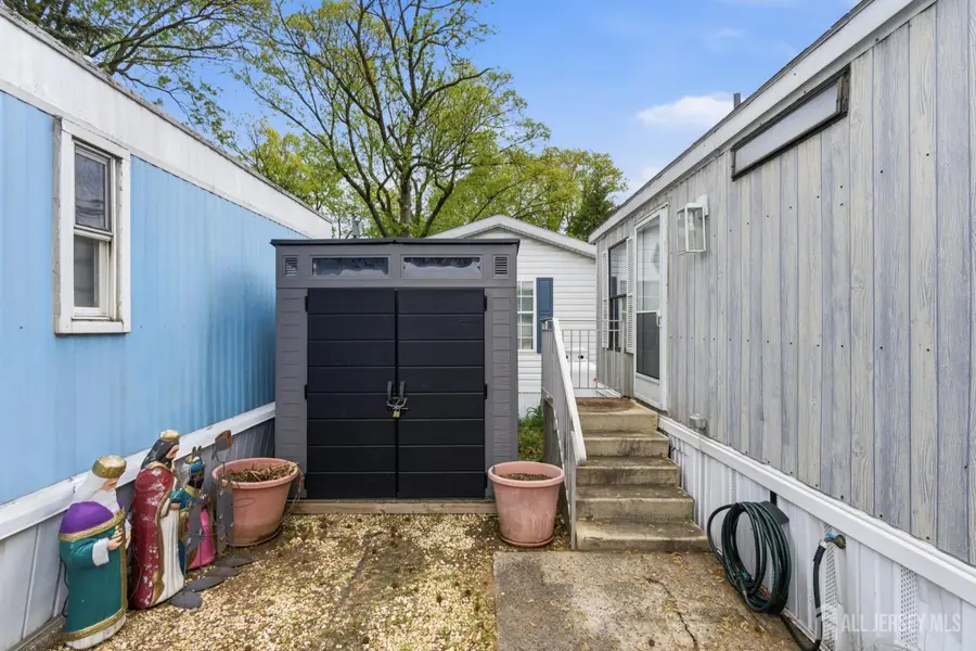 -2505 Woodbridge Avenue #8L, Edison, NJ 08817 - #2