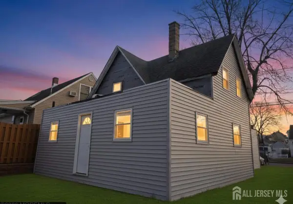 -693 Hanson Avenue, Perth Amboy, NJ 08861