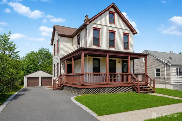 -12 Fox Road, Edison, NJ 08817