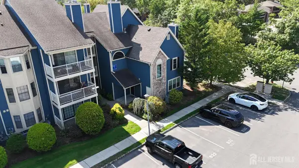 -96 Longfield Court, East Brunswick, NJ 08816