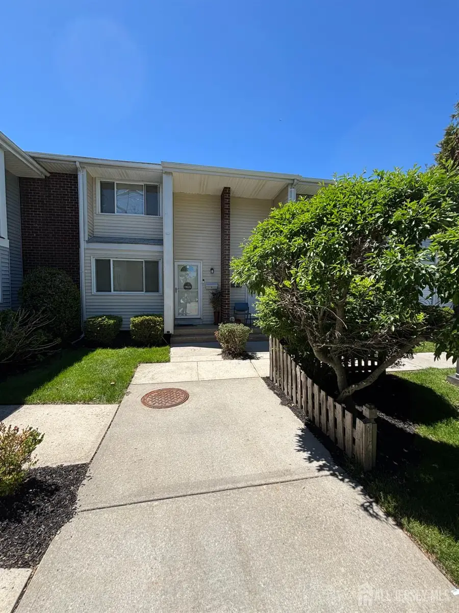 -9 Quincy Circle #S, South Brunswick, NJ 08810 - #2