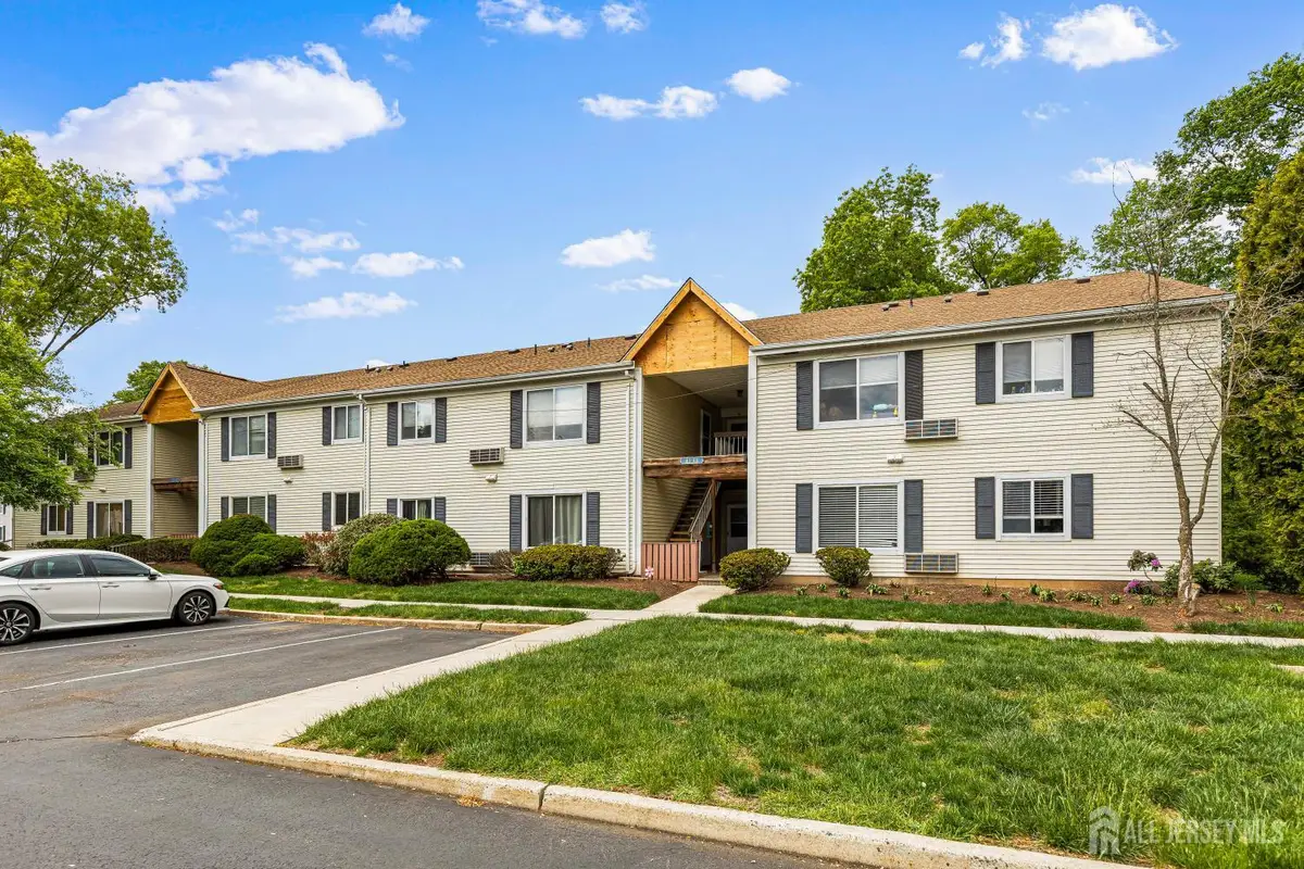 -42 Norwich Place, Somerset, NJ 08873 - #1