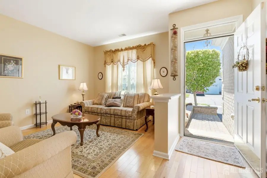 -16 Barbaras Way, Jackson, NJ 08527 - #3