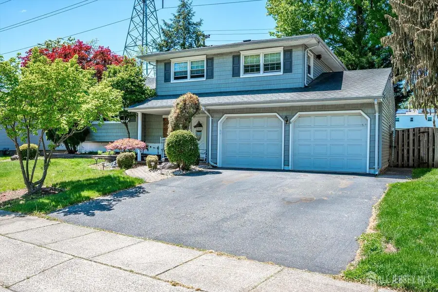 -27 Eileen Way, Edison, NJ 08837 - #3