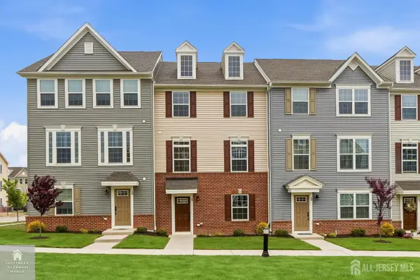-19 Kiln Drive #219, Aberdeen, NJ 07721