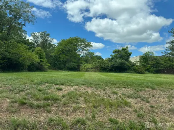 -600 Garfield Avenue, Franklin Twsp, NJ 08873