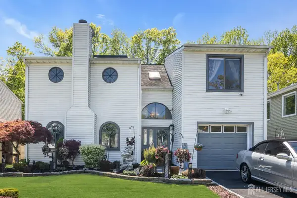 -45 Candlewick Court, Old Bridge, NJ 07747