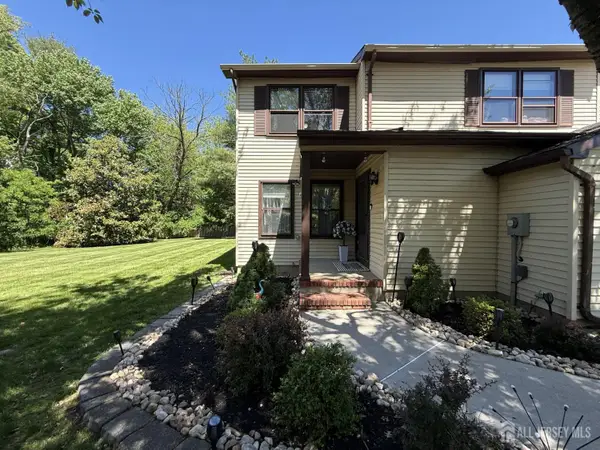 -9 Hoffman Court, East Brunswick, NJ 08816