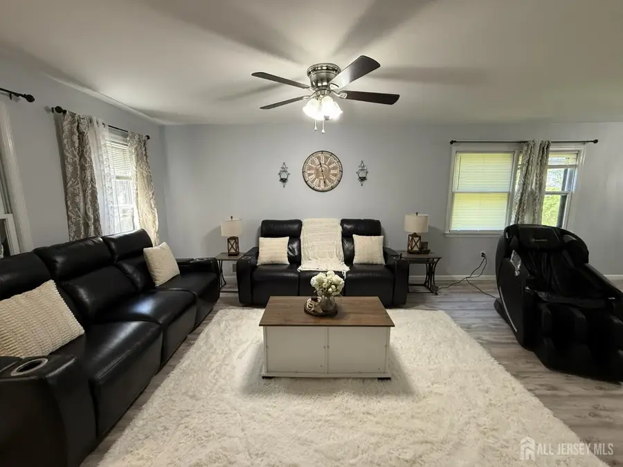 -9 Hoffman Court, East Brunswick, NJ 08816 - #3