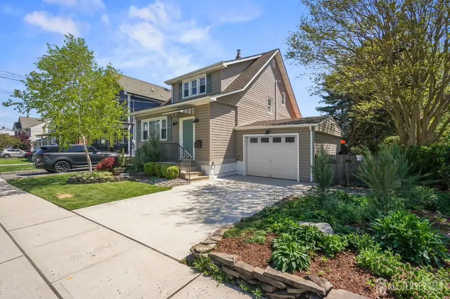 -636 Ridgedale Avenue, Woodbridge, NJ 07095 - #2