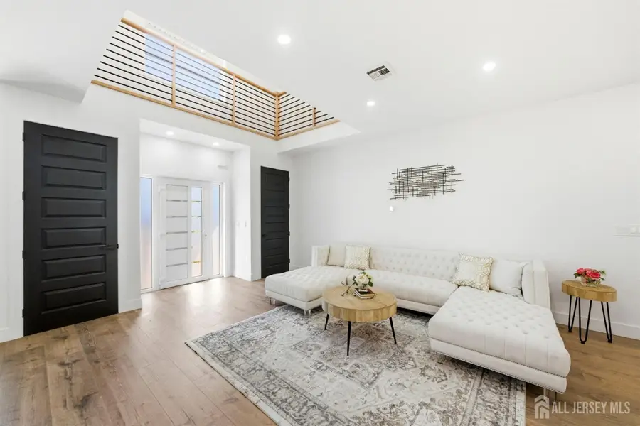 -3 Tyne Court, Kendall Park, NJ 08824 - #3