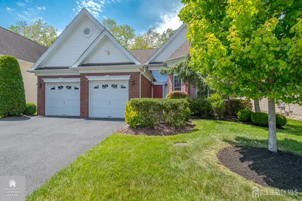 -90 Turnberry Drive, Monroe, NJ 08831