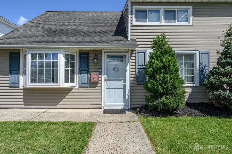 -86 Leber Avenue, Carteret, NJ 07008 - #2