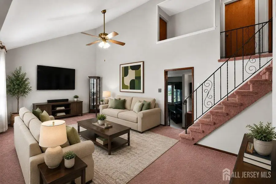-140 Camelot Drive, Port Reading, NJ 07064 - #3