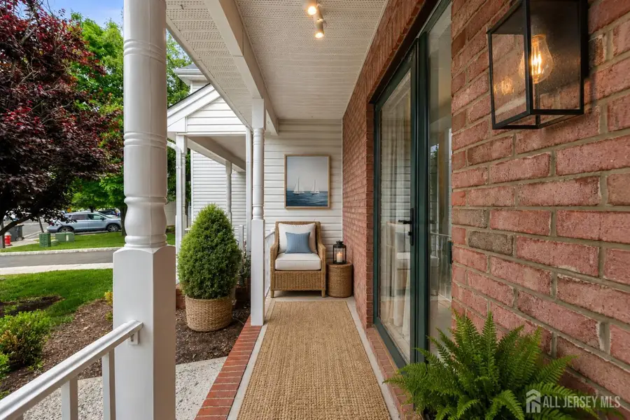 -33 E Burgess Drive, Piscataway, NJ 08854 - #2
