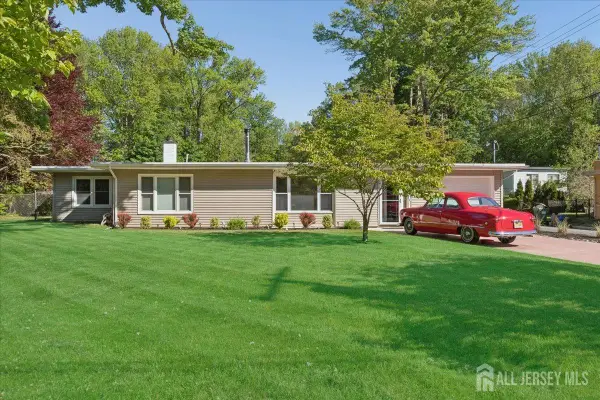 -1 Cedar Court, Roosevelt, NJ 08555