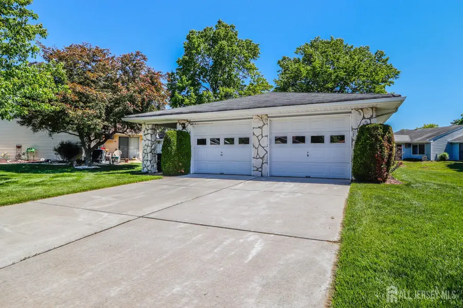 -616-A Lemington Plaza, Monroe, NJ 08831 - #2