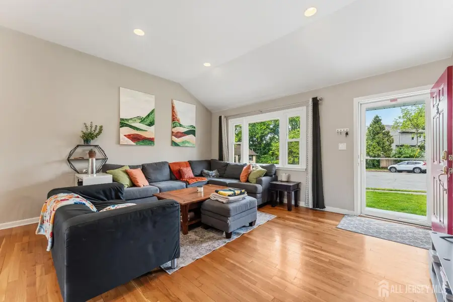 -5 Willow Avenue, Piscataway, NJ 08854 - #3