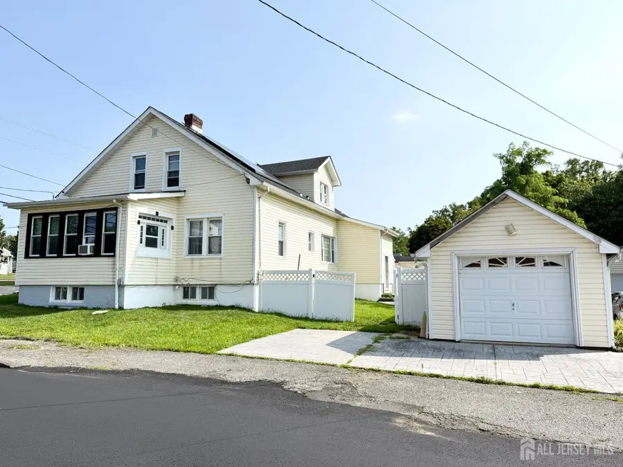 -73 Laurence Parkway, Laurence Harbor, NJ 08879 - #3