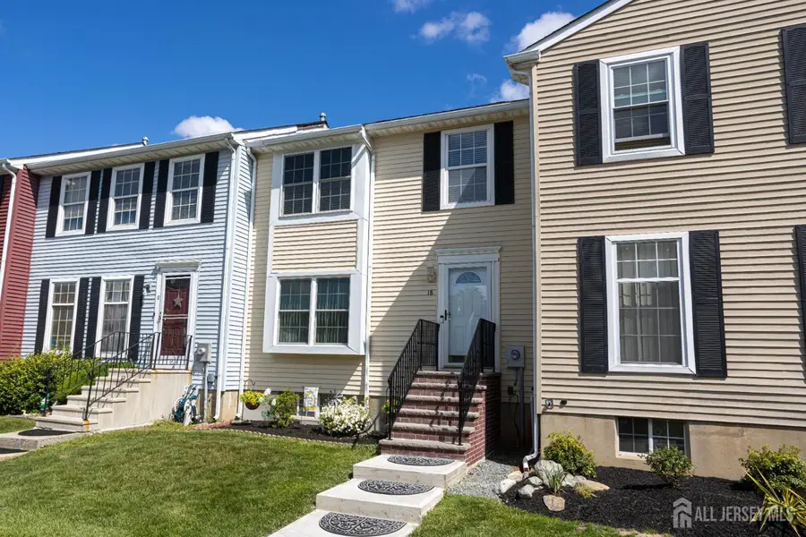 -18 Pero Court, Sayreville, NJ 08872 - #2
