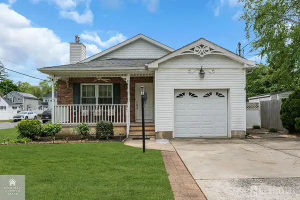 -16 Avenue A Avenue, Helmetta, NJ 08828