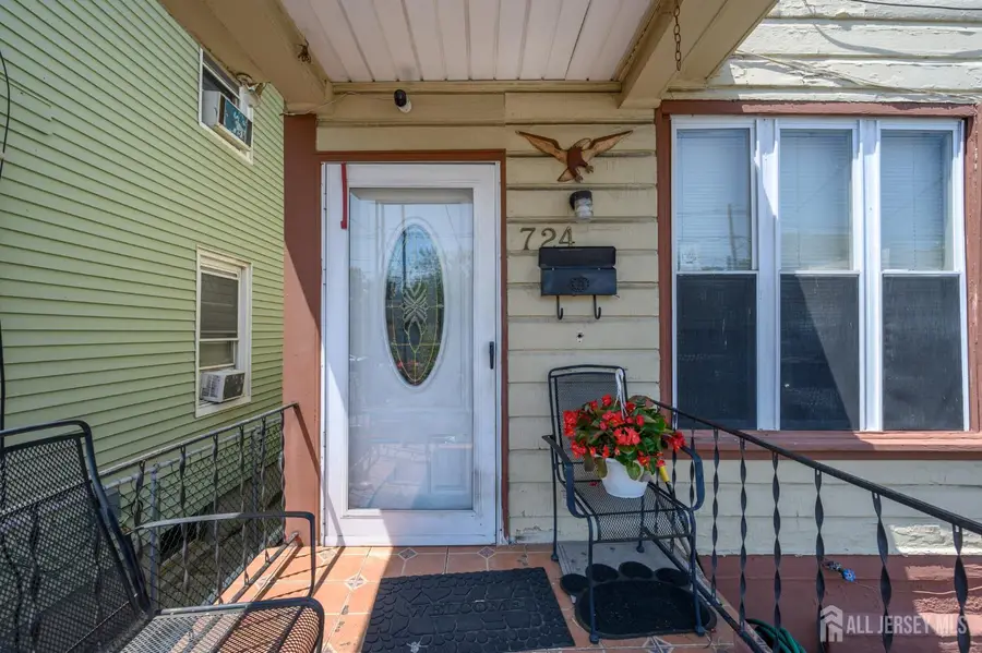 -724 W Front Street W, Plainfield, NJ 07060 - #2
