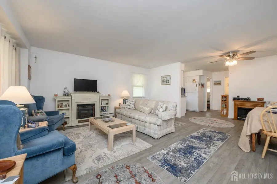 -61 Heather Narrows, Toms River, NJ 08755 - #3