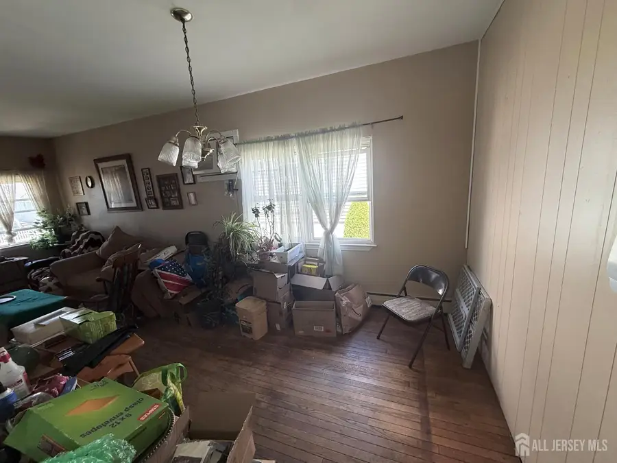 -18 Brandywine Road, Fords, NJ 08863 - #3