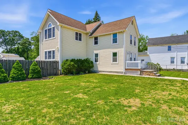 -39 Kearney Road, Sayreville, NJ 08879