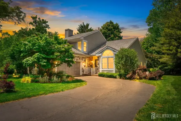 -22 Boxwood Drive, South Brunswick, NJ 08540